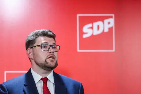 16.05.2021., Zagreb - Izborni stozer SDP-ovog kandidata za gradonacelnika Zagreba Joska Klisovica u sredisnjici SDP-a na Trgu Drage Iblera 9. Pedja Grbin Photo: Luka Stanzl/PIXSELL