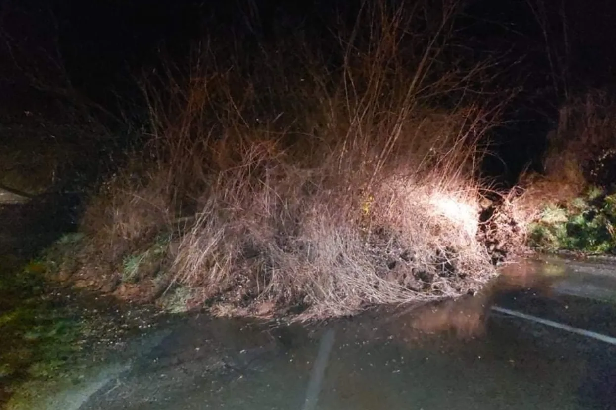 Zbog odrona zemlje, blokiran put Kiseljak-Fojnica