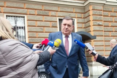 Dodik se obratio novinarima