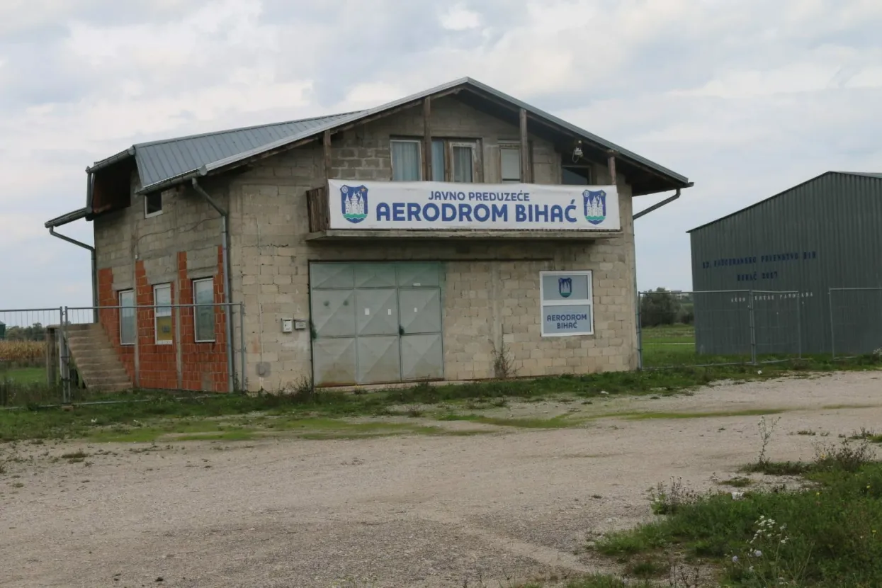 Aerodrom Bihać