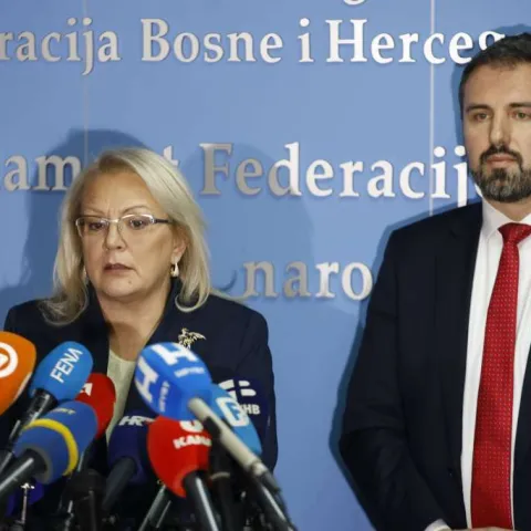 Lidija Bradara (Hrvatska demokratska zajednica BiH) i Igor Stojanović (Socijaldemokratska partija BiH)