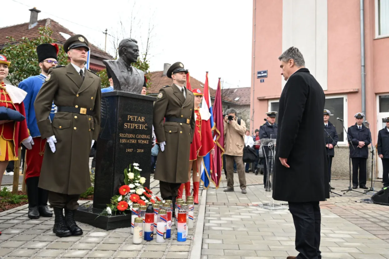 Milanović na otkrivanju spomenika generalu Stipetiću