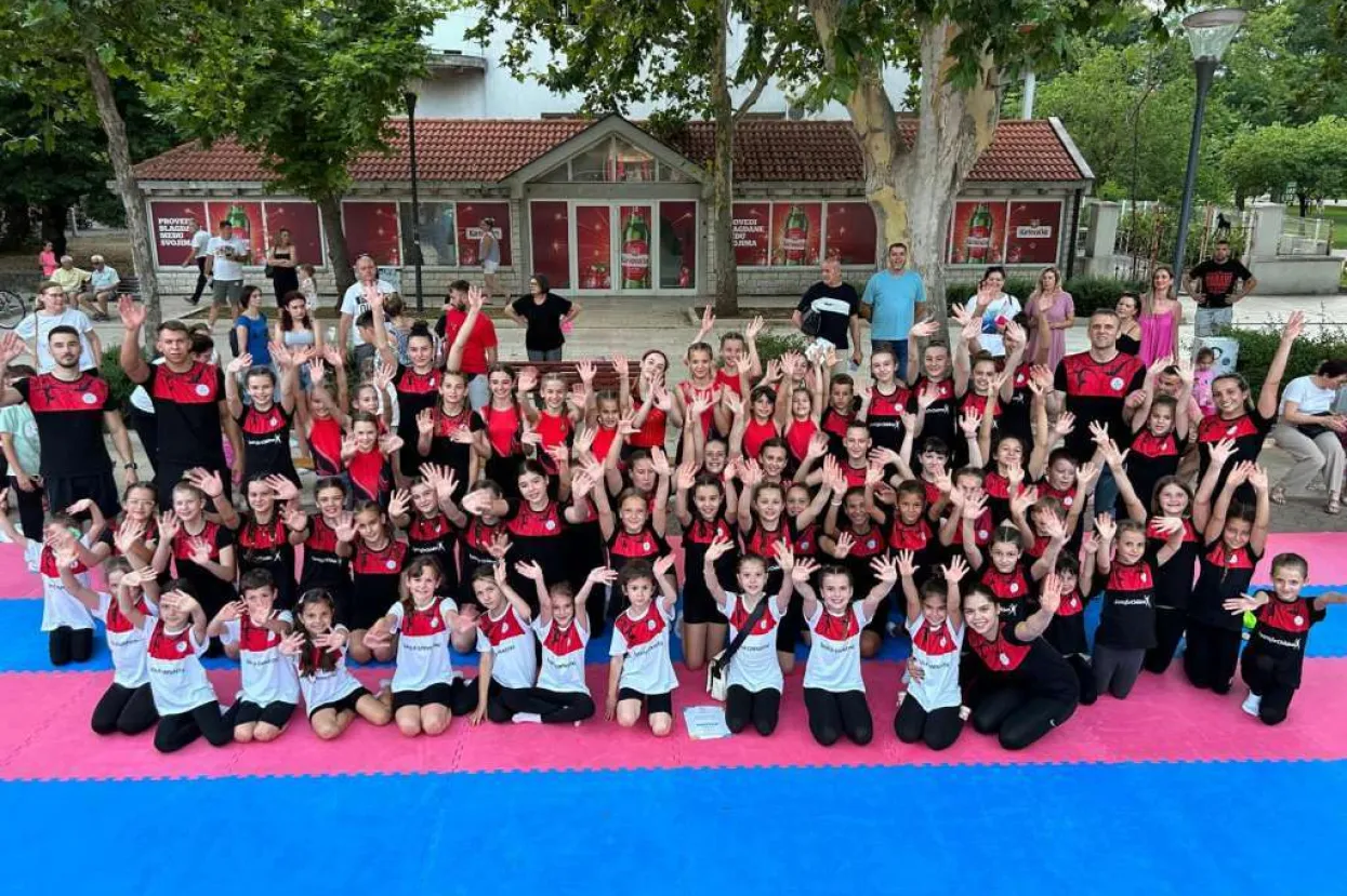 Mostarci uz gimnastički show uživali na &quot;Danu gimnastike&quot;