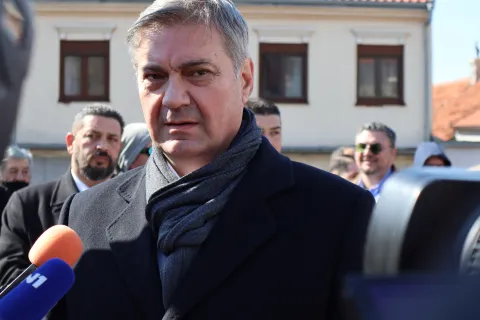 Denis Zvizdić