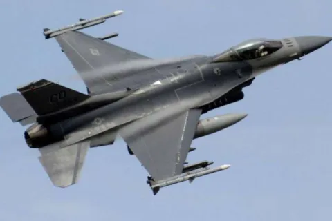 Borbeni avion F-16