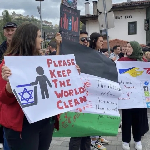 Antisemitske poruke tijekom "prosvjeda podrške Palestini", 22.10.2023., Sarajevo