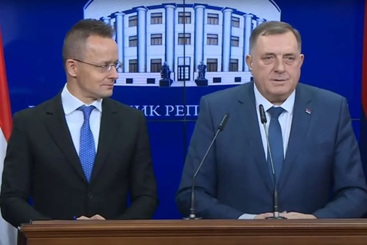 Peter Sijarto i Milorad Dodik