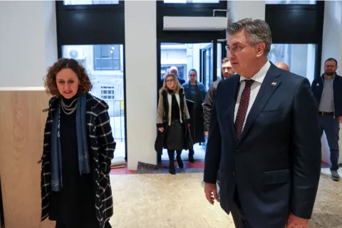 Nina Obuljen Koržinek i Andrej Plenković