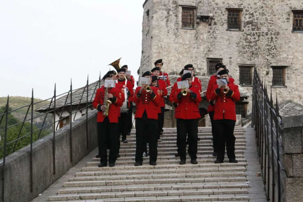 Hrvatska glazba Mostar održala tradicionalnu prvosvibanjsku budnicu 