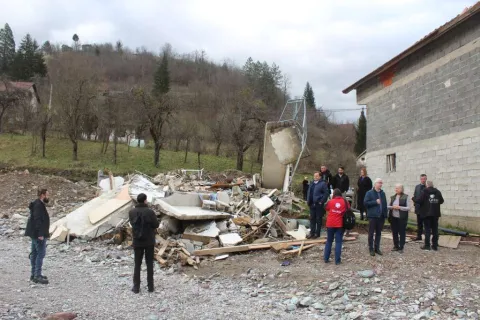 Caritas i MVP Slovenije u suradnji s Caritasom BiH pomažu Konjicu u oporavku od poplava