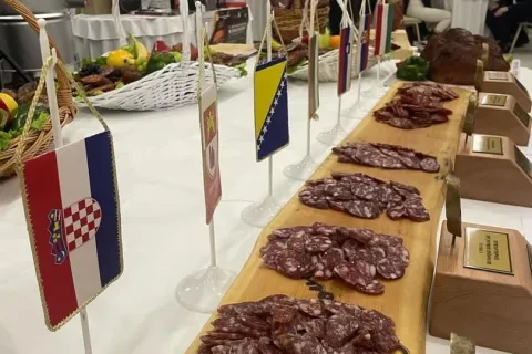 Na međunarodnoj kobasijadi u Tomislavgradu izabrane najbolje salame i kobasice iz regije